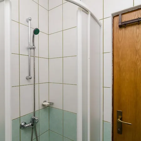 Skurla Apartment Saplunara