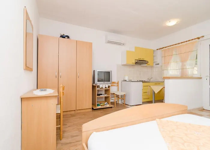 Skurla Apartman Saplunara