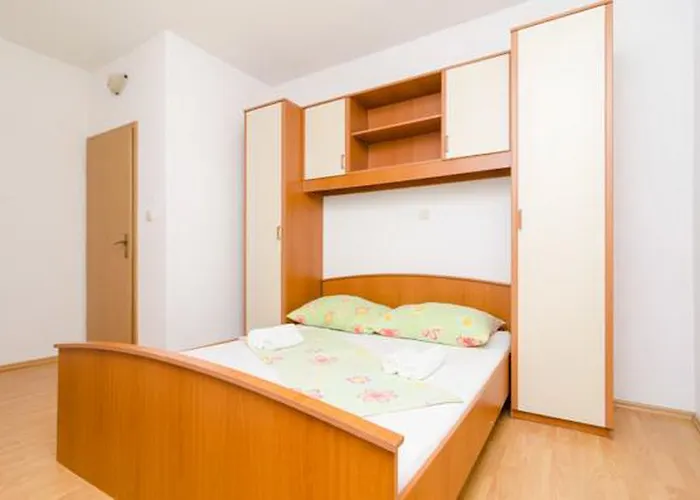 Skurla Apartman Saplunara