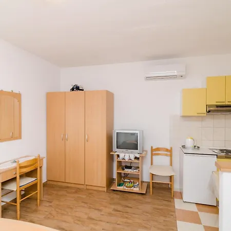 Skurla Apartman Saplunara