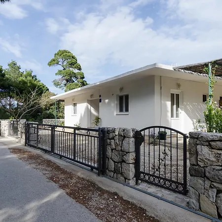 Skurla Apartman Saplunara