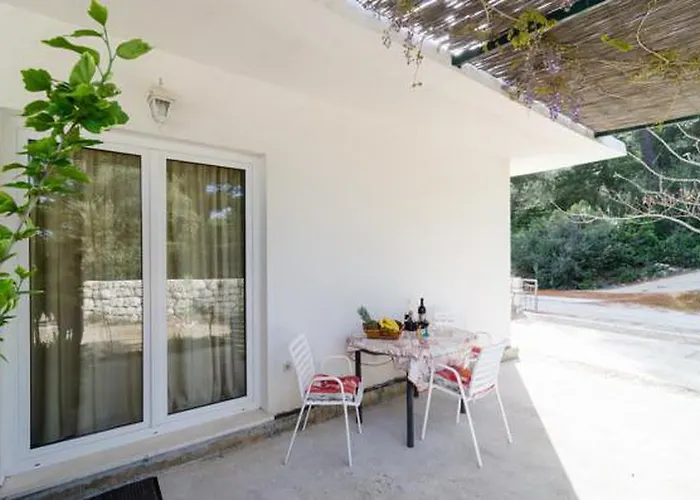 Skurla Διαμέρισμα Saplunara